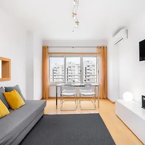 Lisboa, Cidade, Elegant With Air Cond, Free Wifi And Near Metro, By Ig Lisboa