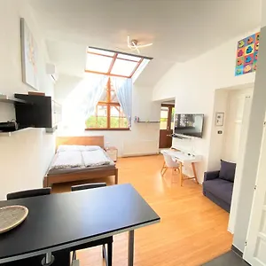 Black Eagle Apartament Praga
